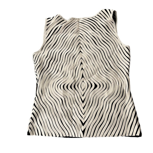 Obstinee by IKA Stretch Fitted Sleeveless Top - Picture 8 of 11